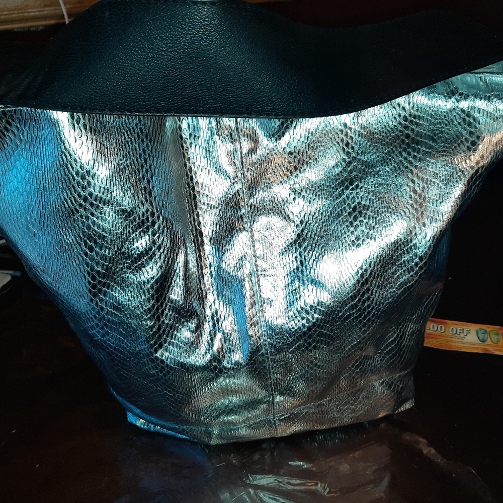 ION SILVER AND BLACK BAG